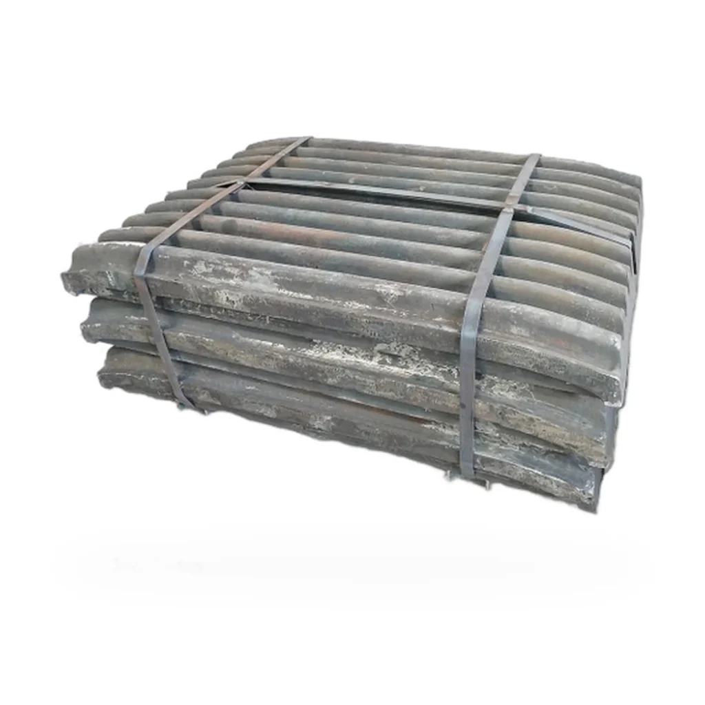 Jaw crusher plates for primary crushing